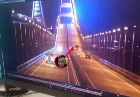 Лицо на мосту