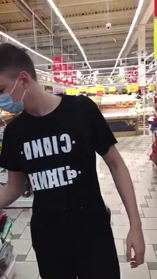 Футболка с неожиданной надписью