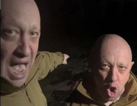 Двое лысых в шоке