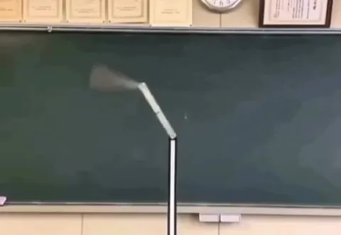 Танцующая указка под музыку