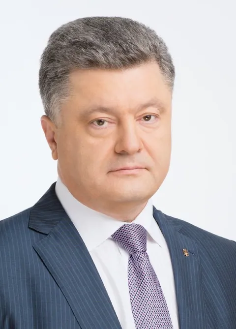 Серьёзный портрет Петра Порошенко