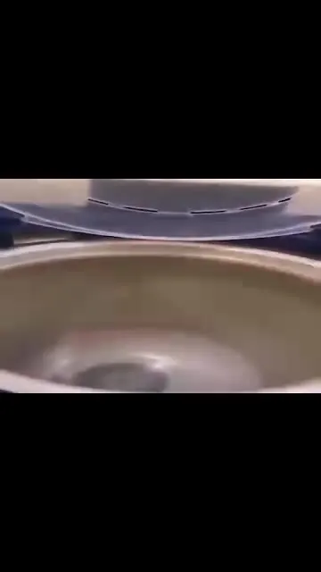 Игрушка исчезает в стиральной машине