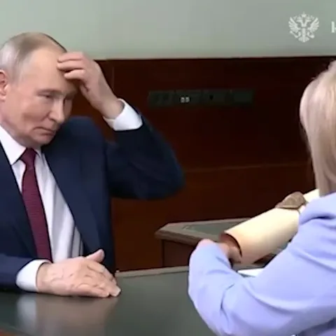 Путин становится Довакином