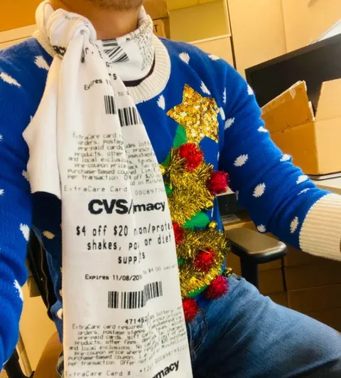 Coupon Scarf Christmas Tree