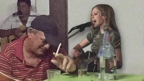 Пьяный слушатель на концерте