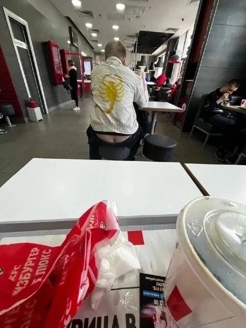 Завтрак в KFC