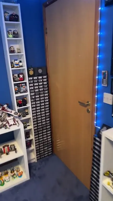 Комната коллекционера LEGO