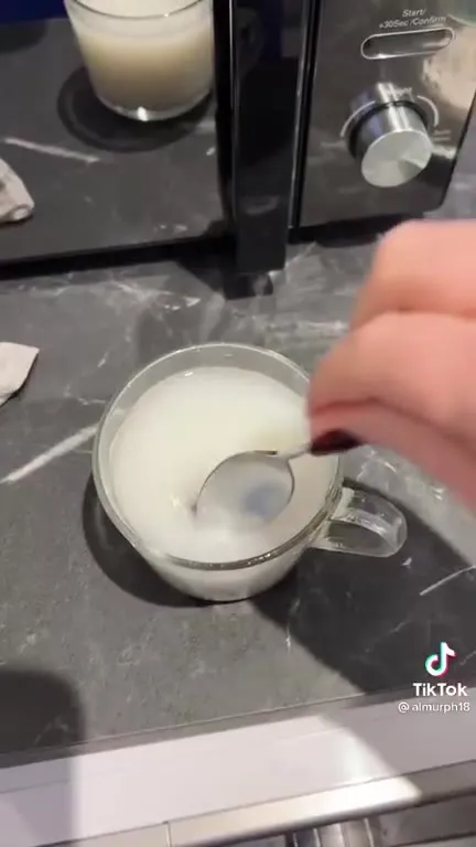 Making My English Boyfriend Tea
