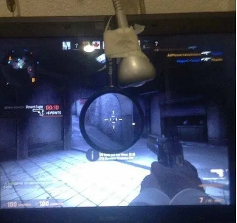 Blurry First-Person Shooter Screenshot