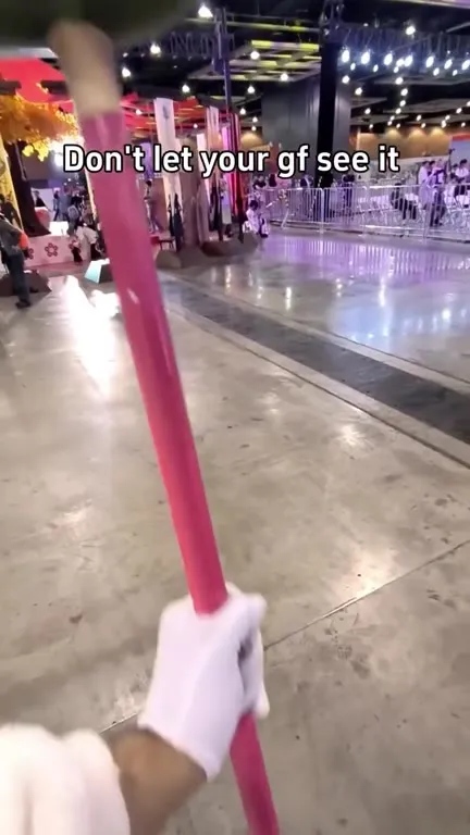 Don’t Let Your Girlfriend See It
