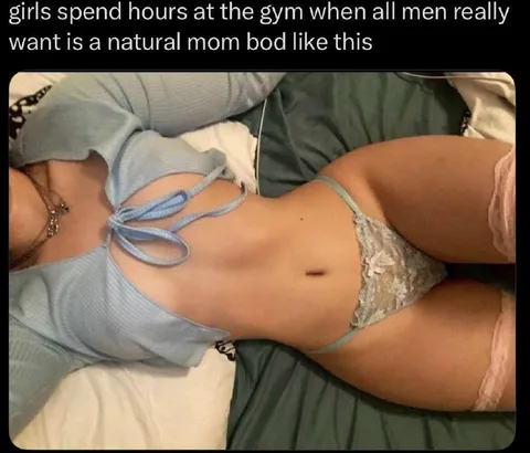 Natural Mom Bod at the Gym