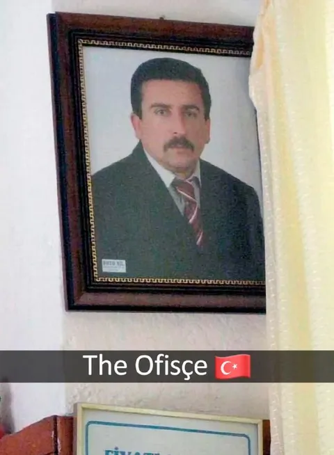 The Ofisçe portresi