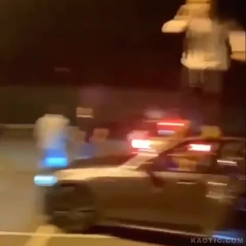 Падение с крыши машины