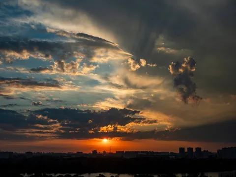 Закат над городом