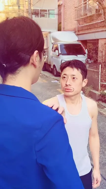 Неожиданная любовь в переулке