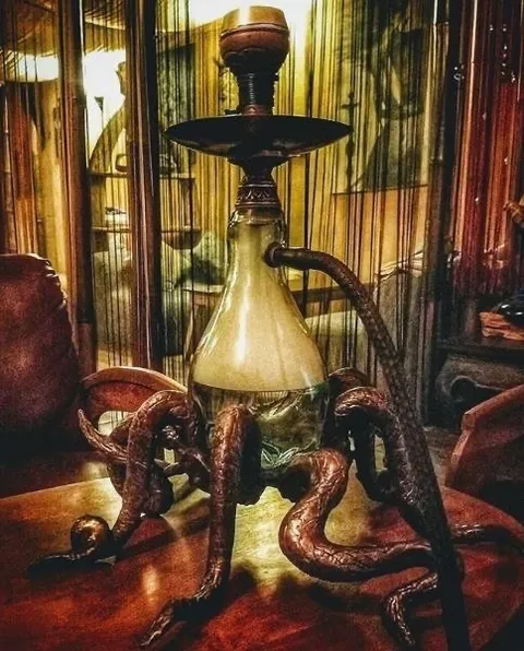 Кальян с щупальцами