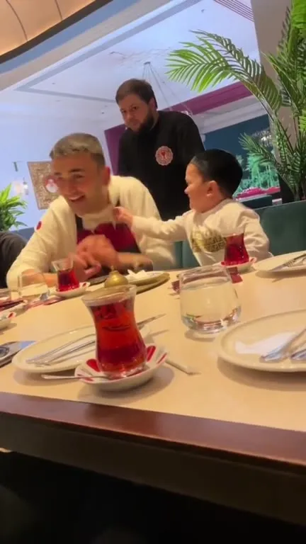 Праздничный ужин пошёл не так