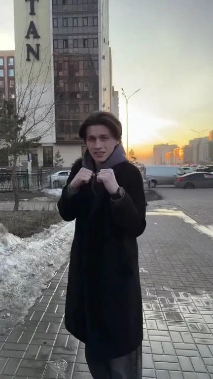 Танец с бутылкой масла