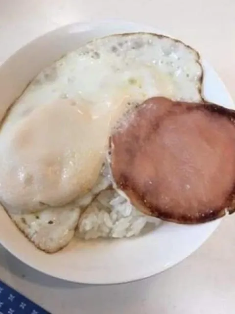 Странный завтрак с рисом