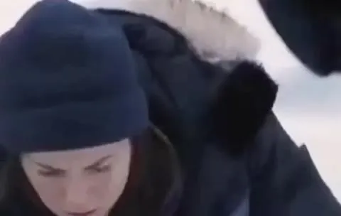 Провалилась под лёд