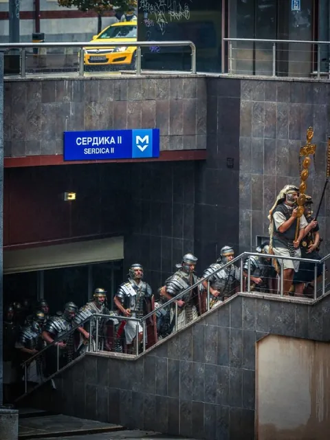 Римляни в метро Сердика