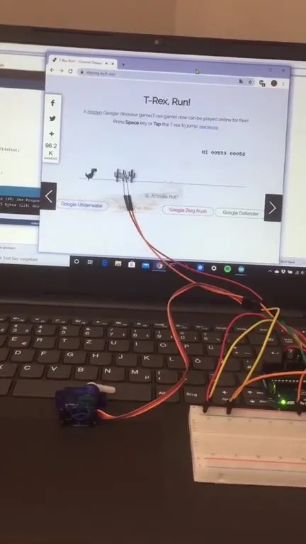 T-Rex Runs on Arduino