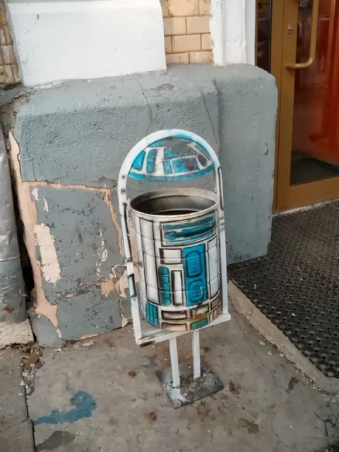 Мусорка в виде R2-D2