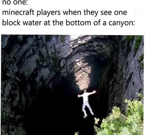 Minecraft Players See One Block of Water
