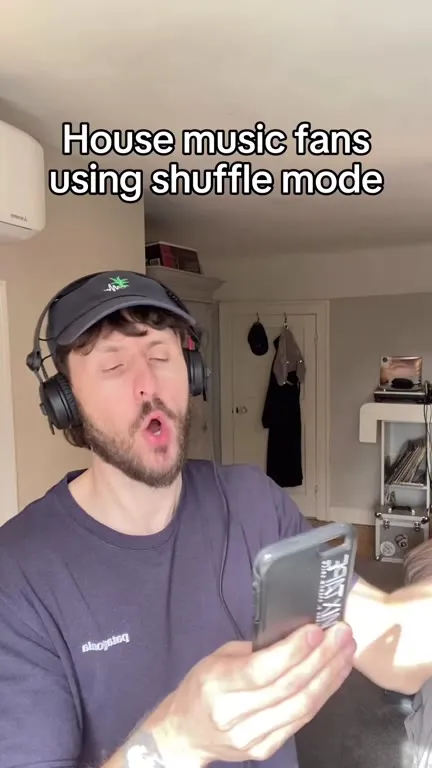 House Music Shuffle Surprise