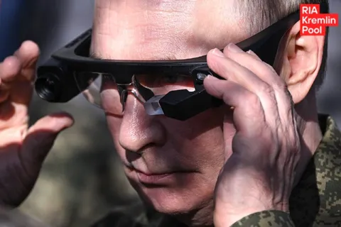 Путин примеряет киберпанк-очки