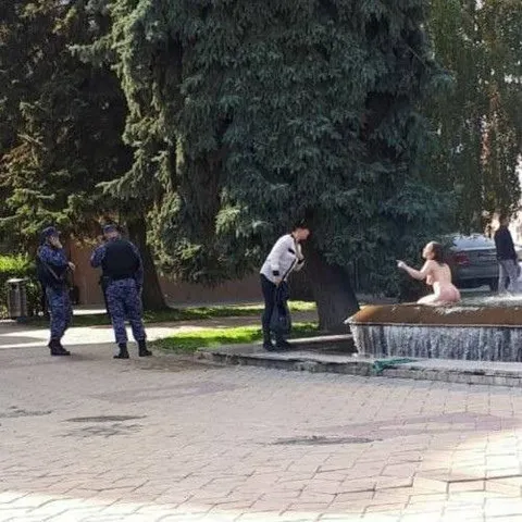 Венера в городском фонтане