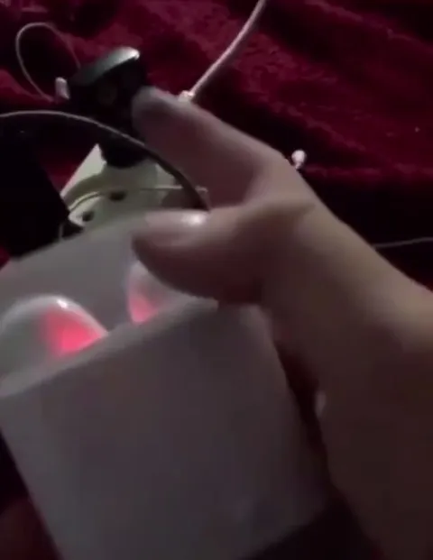 Зарядка от Android для AirPods