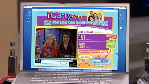 iCarly Webcast on an Old Laptop