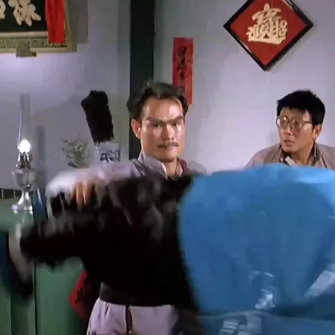 小孩脸武打变身