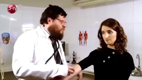 Врач объясняет, а она не понимает