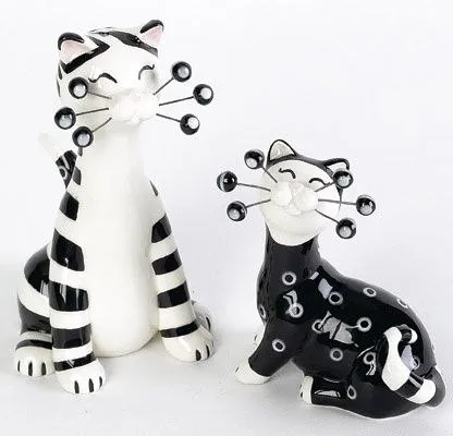 Коты после сеанса иглоукалывания