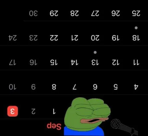 Pepe слушает песню в сентябре