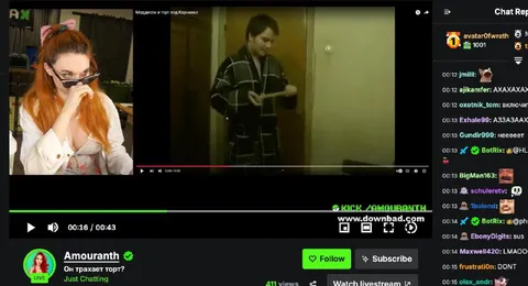 Он трахает торт?