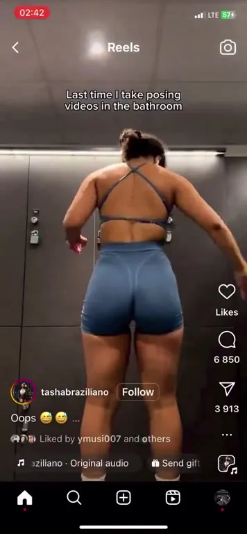 Bathroom Pose Goes Wrong