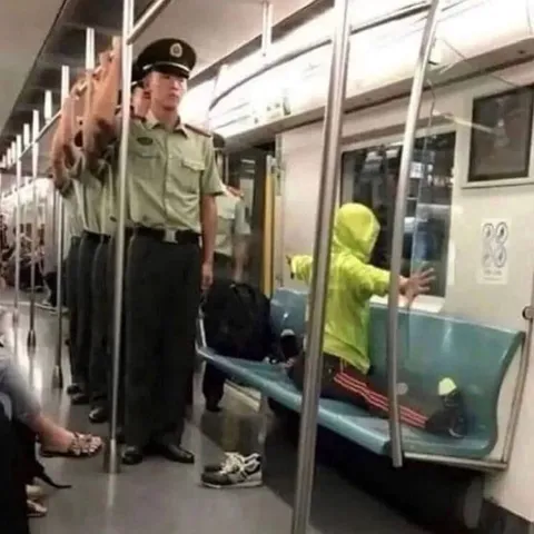 Странная поездка в метро