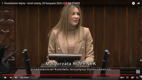 Małgorzata Rozenek na mównicy