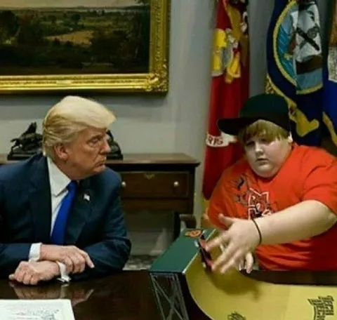 Трамп выслушивает объяснения