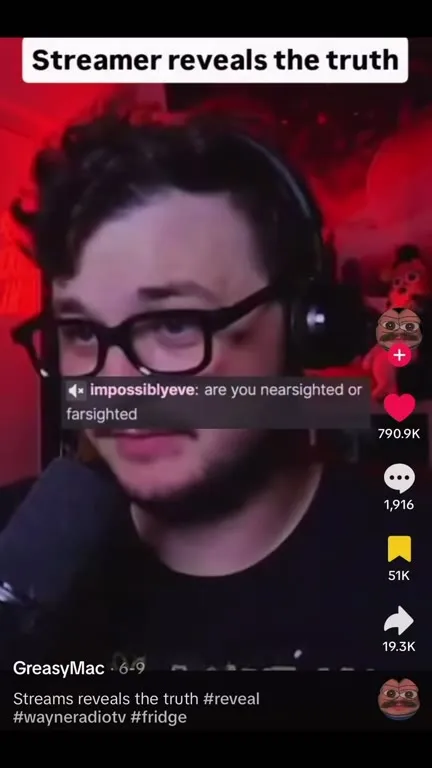 Two Streamers Same Energy
