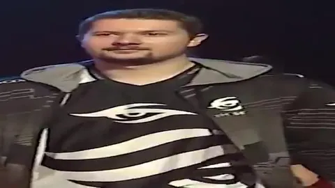 Неловкий выход на сцену