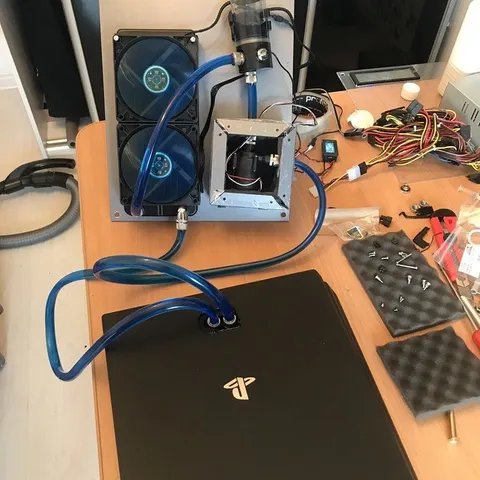 Жидкостное охлаждение PS4