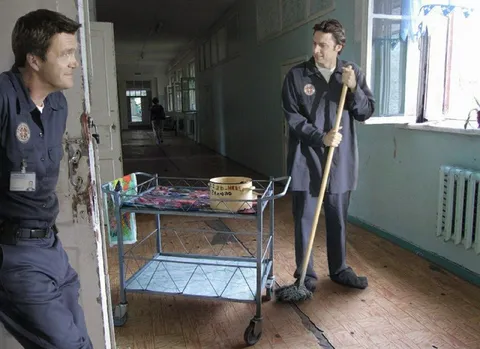 Санитары убирают нервы