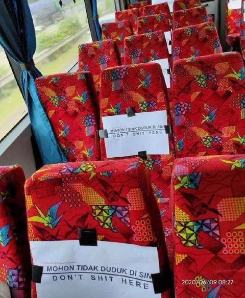 Jangan Duduk dan Buang Air di Sini