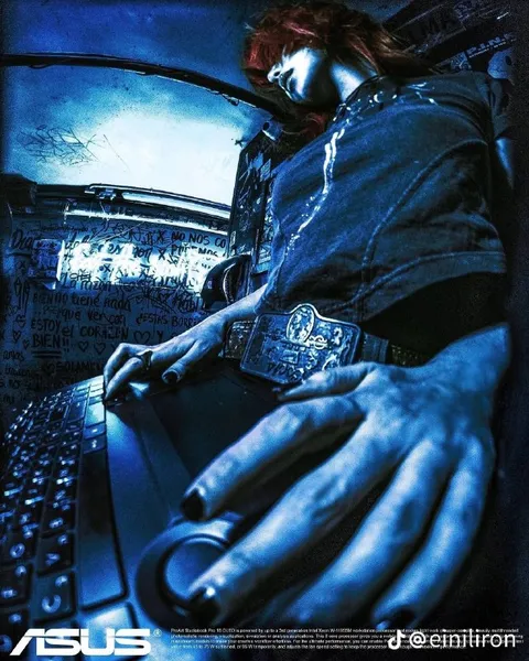 DJ emo en la oscuridad