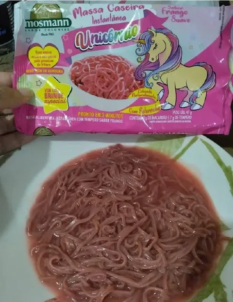Macarrão instantâneo de unicórnio
