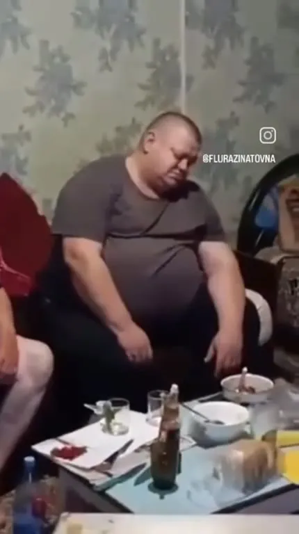 Заснули под грустную песню